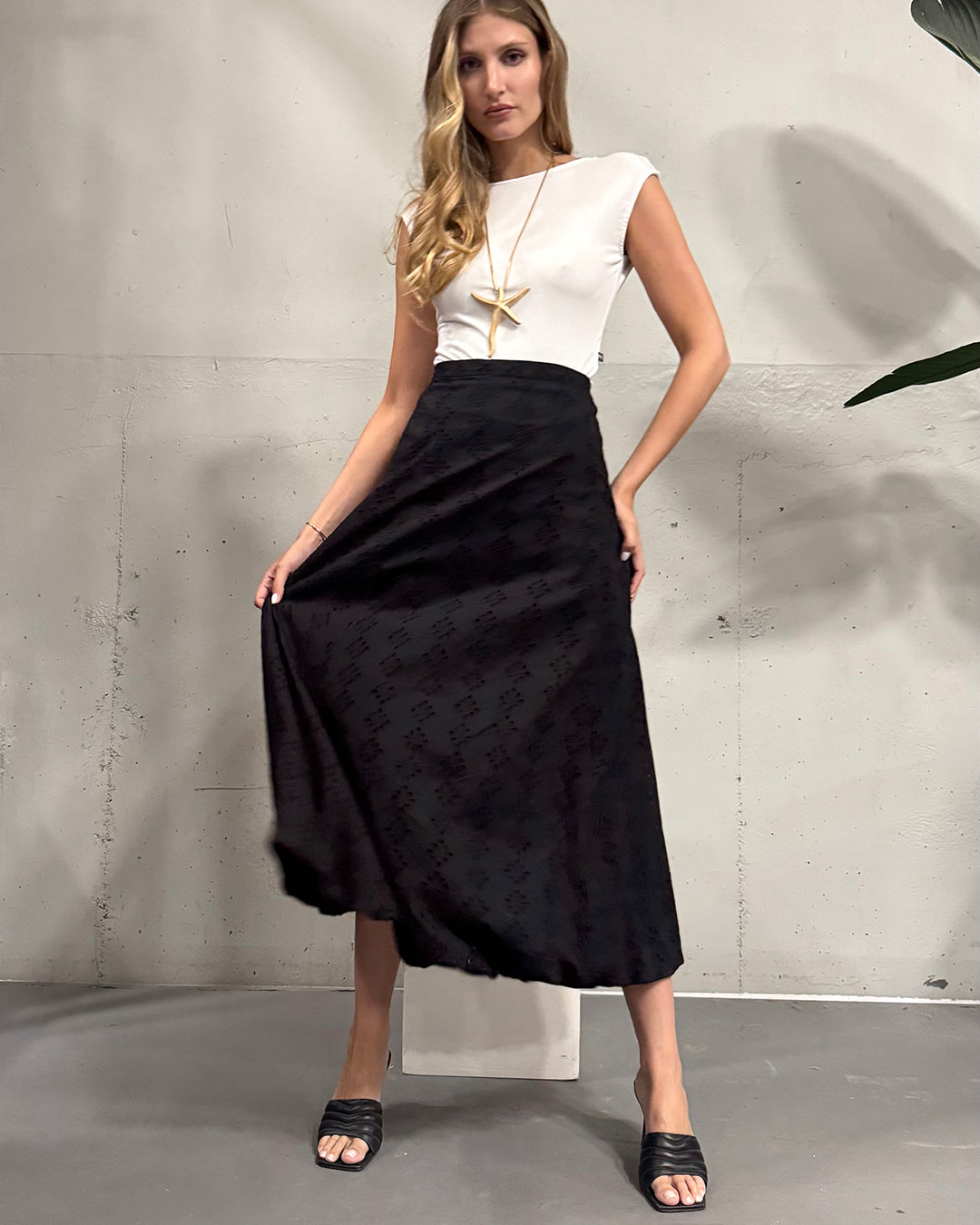 Falda Maxi Broderie Globo