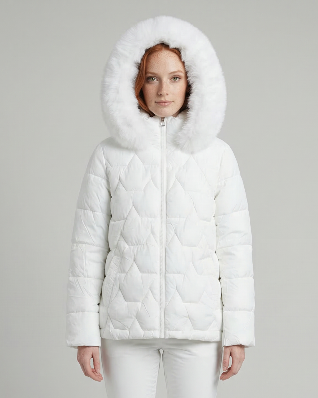 PARKA CON TRAPUNTATA CAPUCCIA